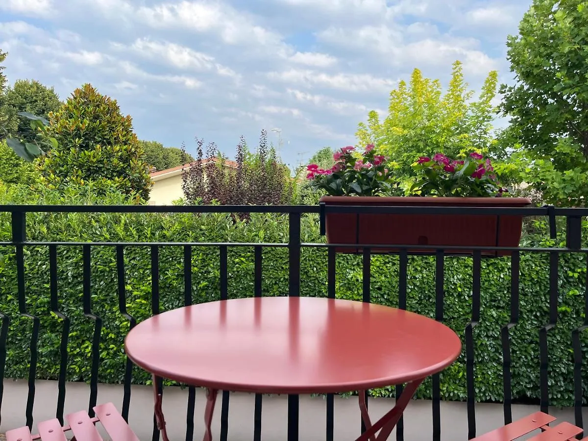 Apartment Garda Flow Holiday Home Lonato Italy