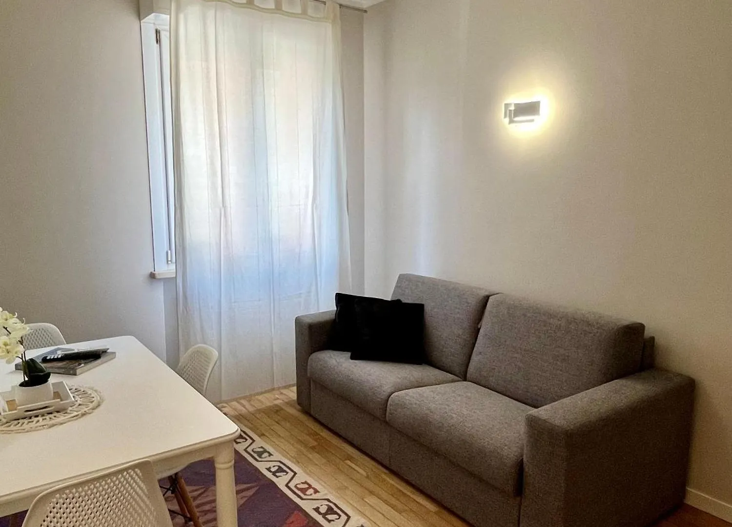 Apartment Garda Flow Holiday Home Lonato Italy